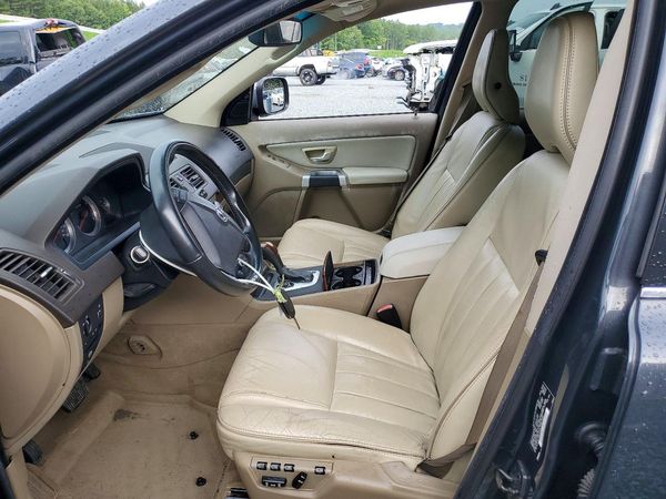 2013 VOLVO XC90