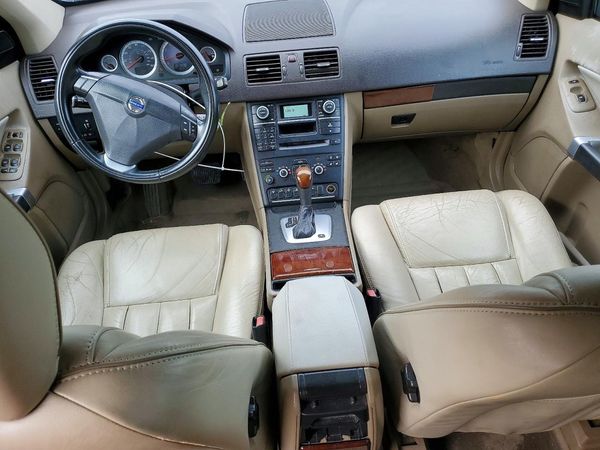 2013 VOLVO XC90