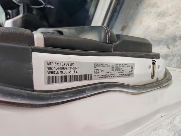 2023 JEEP GRAND CHEROKEE LIMITED 4X4