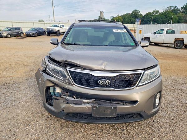 2015 KIA SORENTO GL