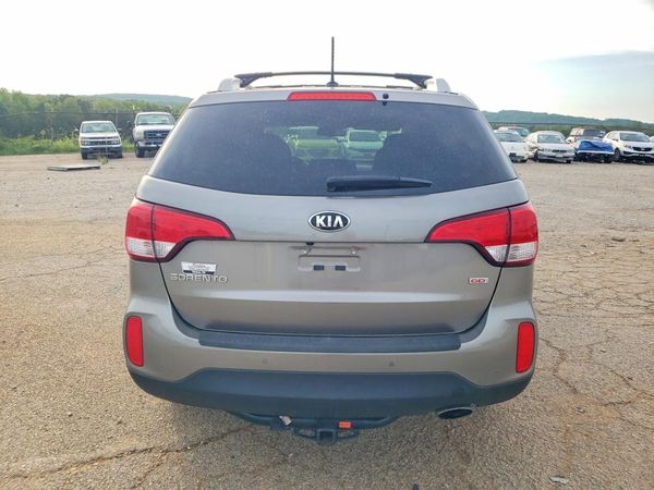 2015 KIA SORENTO GL