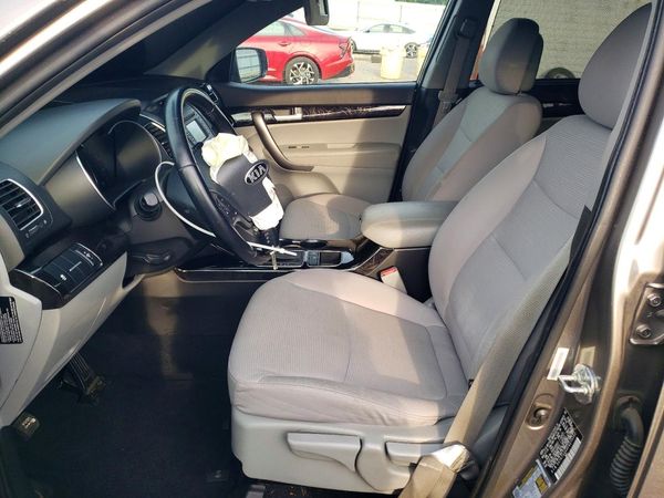 2015 KIA SORENTO GL
