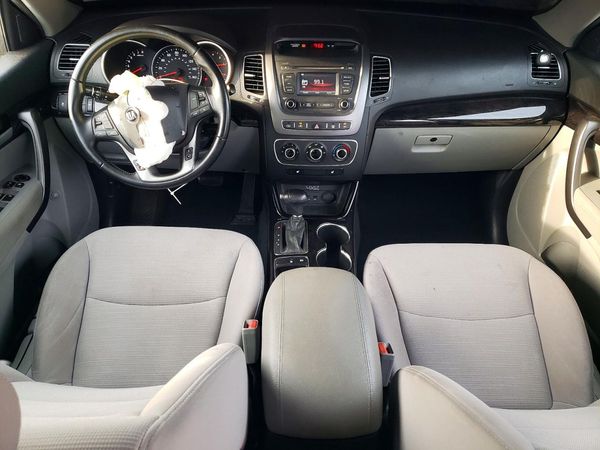 2015 KIA SORENTO GL