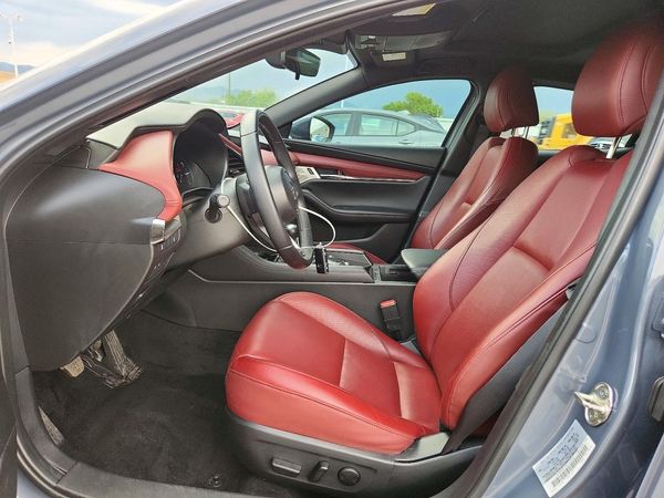 2022 MAZDA 3 Premium Package