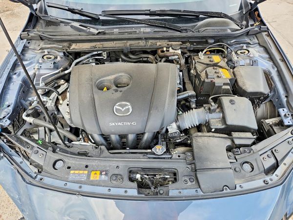 2022 MAZDA 3 Premium Package