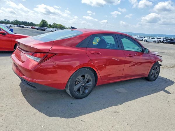 2022 HYUNDAI ELANTRA