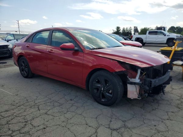 2022 HYUNDAI ELANTRA