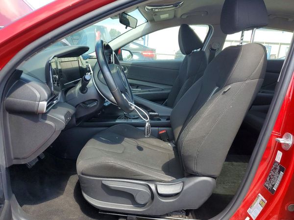 2022 HYUNDAI ELANTRA