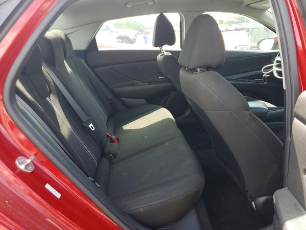 2022 HYUNDAI ELANTRA