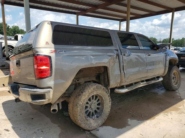 2017 CHEVROLET SILVERADO LT