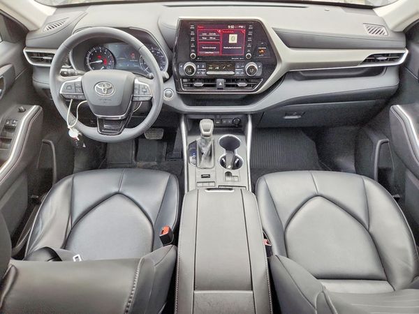2020 TOYOTA HIGHLANDER