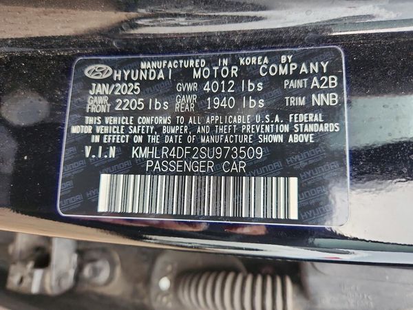 2025 HYUNDAI ELANTRA