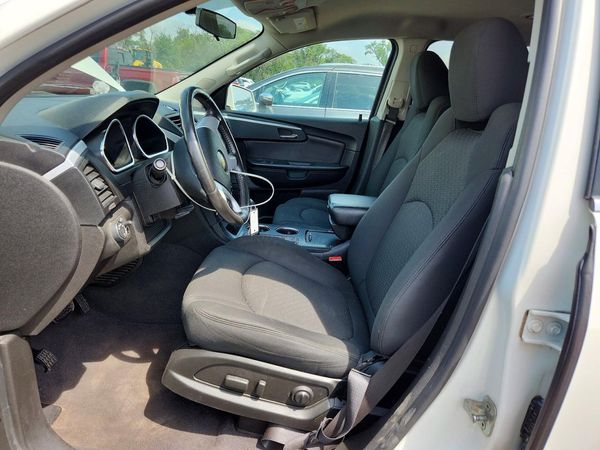 2012 CHEVROLET TRAVERSE LT