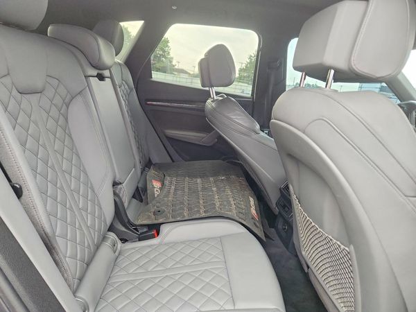 2018 AUDI SQ5 quattro Prestige