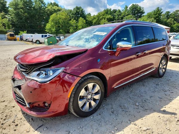 2019 CHRYSLER PACIFICA Limited