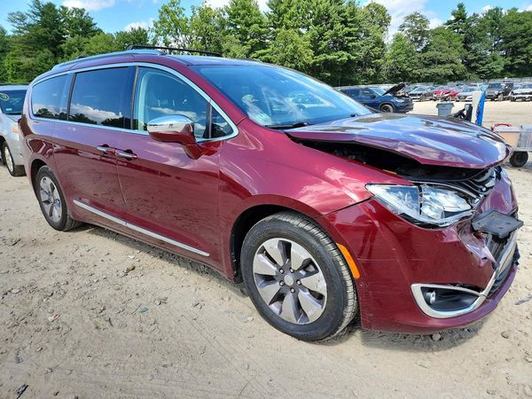 2019 CHRYSLER PACIFICA Limited