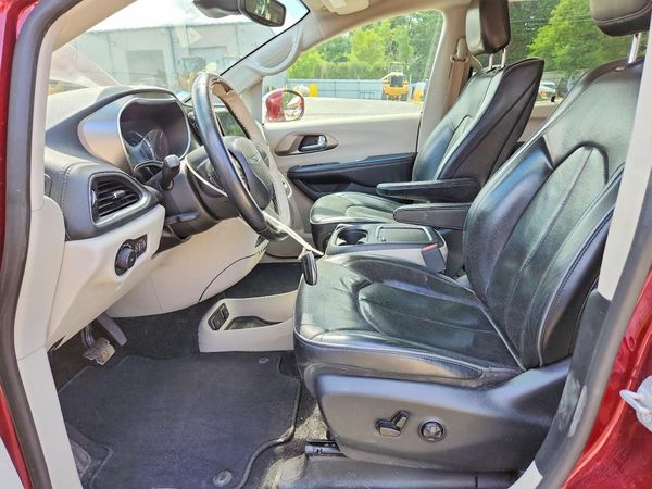 2019 CHRYSLER PACIFICA Limited