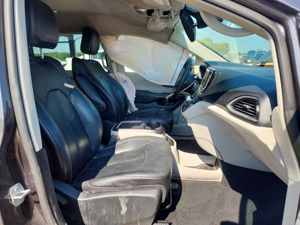 2022 CHRYSLER PACIFICA
