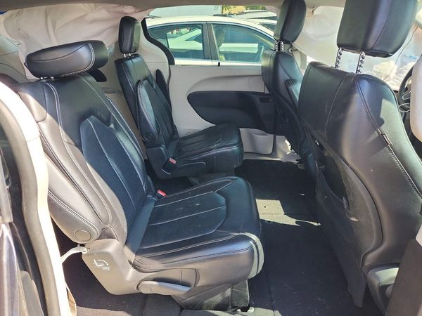 2022 CHRYSLER PACIFICA