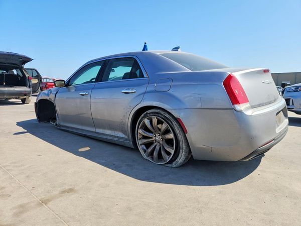 2018 CHRYSLER 300