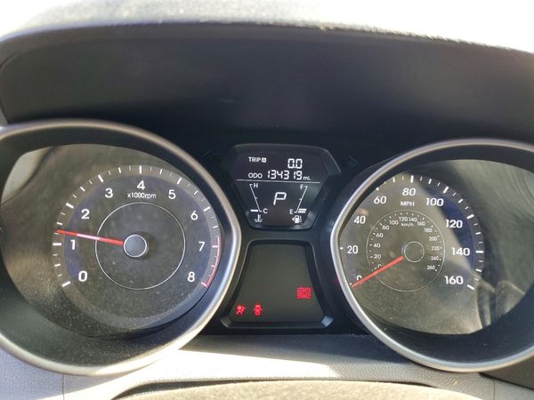 2013 HYUNDAI ELANTRA