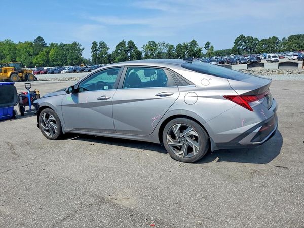 2024 HYUNDAI ELANTRA SEL w/ Convenience Pkg