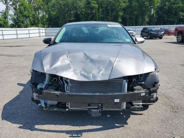 2024 HYUNDAI ELANTRA SEL w/ Convenience Pkg