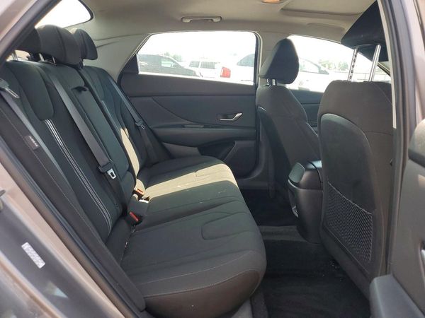 2024 HYUNDAI ELANTRA SEL w/ Convenience Pkg