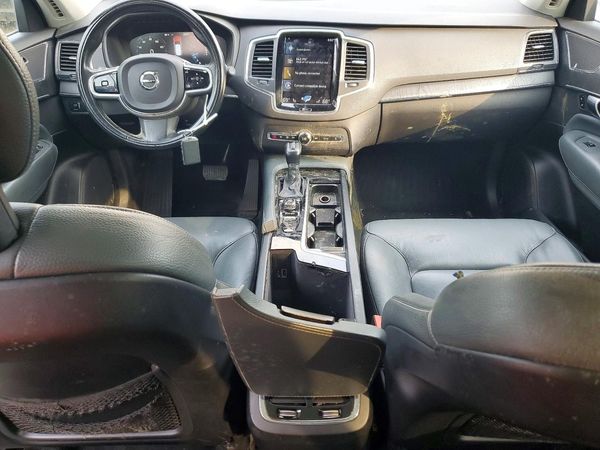 2020 VOLVO XC90