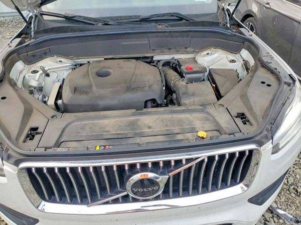 2020 VOLVO XC90