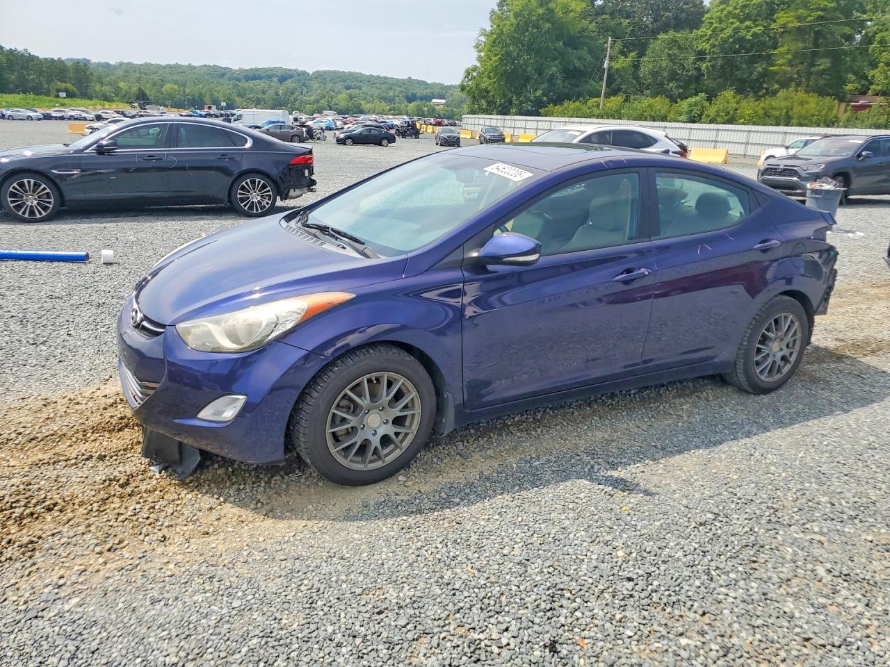 2013 HYUNDAI ELANTRA