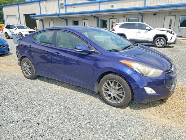 2013 HYUNDAI ELANTRA