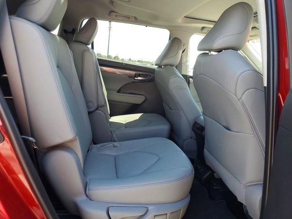 2025 TOYOTA HIGHLANDER