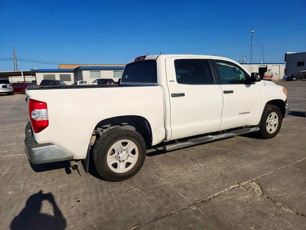 2017 TOYOTA TUNDRA