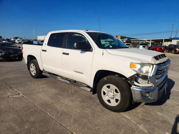 2017 TOYOTA TUNDRA