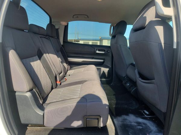 2017 TOYOTA TUNDRA