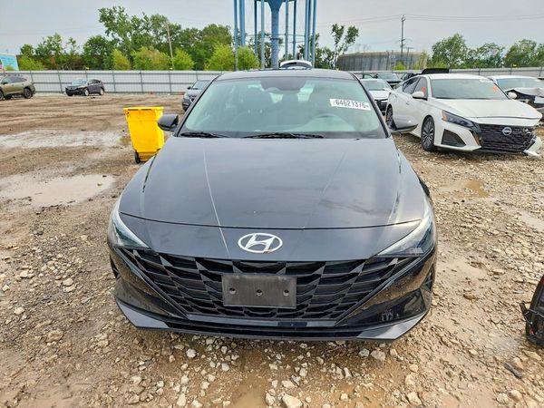 2021 HYUNDAI ELANTRA SE