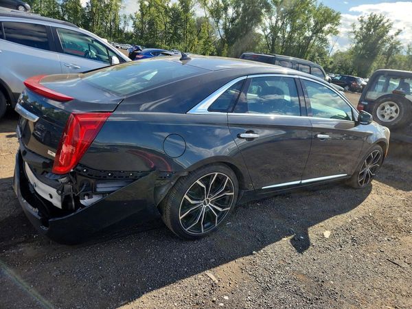 2013 CADILLAC XTS