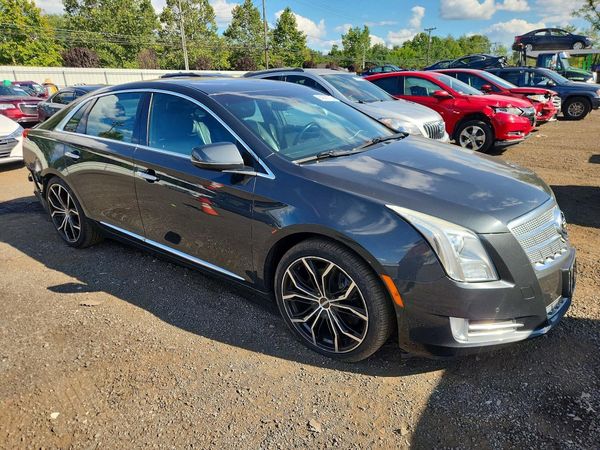 2013 CADILLAC XTS