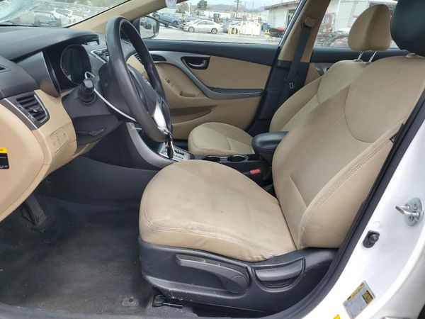 2013 HYUNDAI ELANTRA
