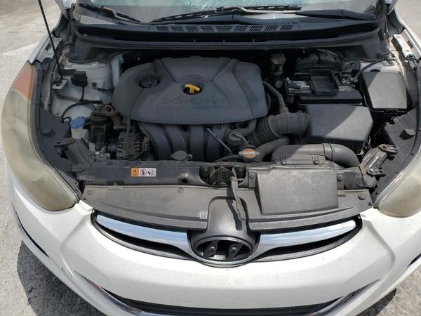 2013 HYUNDAI ELANTRA