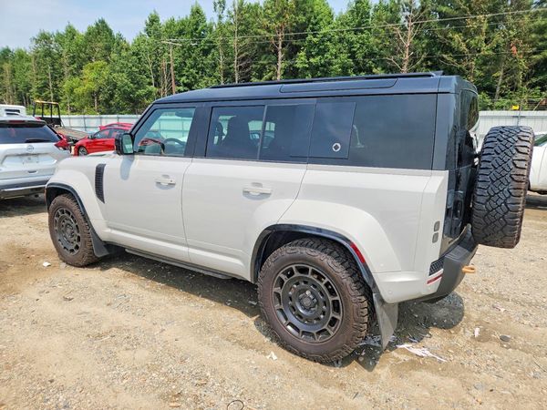 2026 LAND ROVER DEFENDER OCTA/OCTA Black