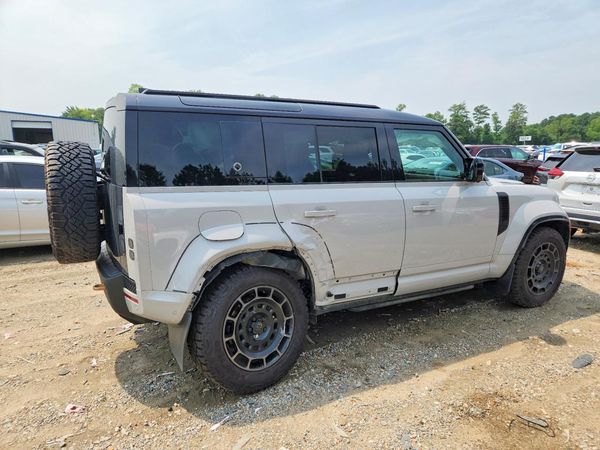 2026 LAND ROVER DEFENDER OCTA/OCTA Black
