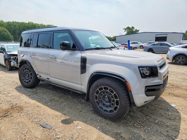 2026 LAND ROVER DEFENDER OCTA/OCTA Black