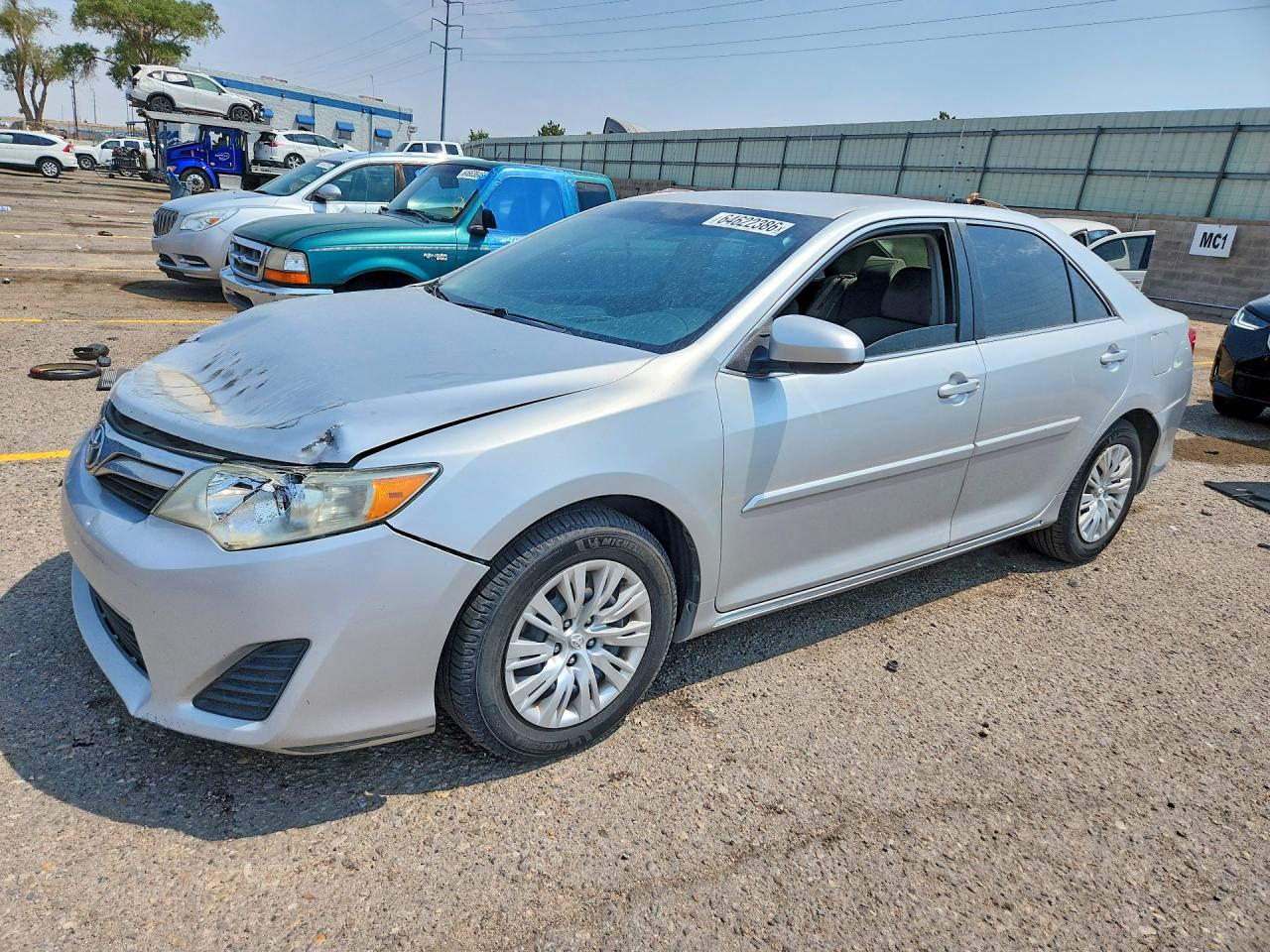 2012 TOYOTA CAMRY — Front 3/4