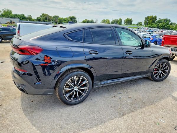 2023 BMW X6 M50i