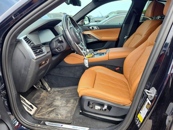 2023 BMW X6 M50i