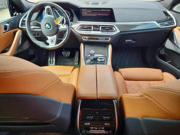 2023 BMW X6 M50i