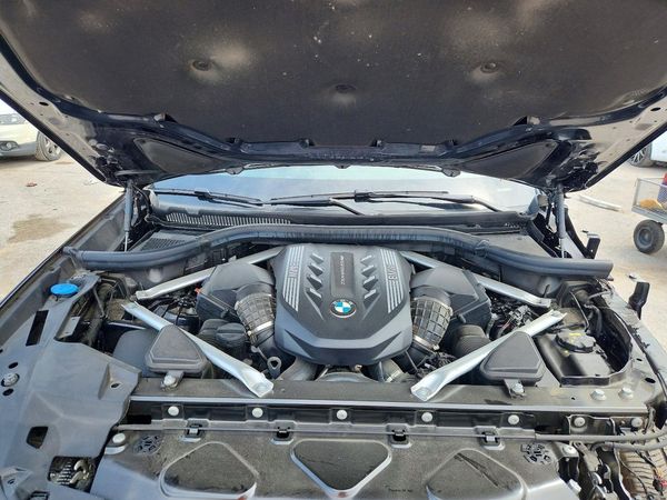 2023 BMW X6 M50i