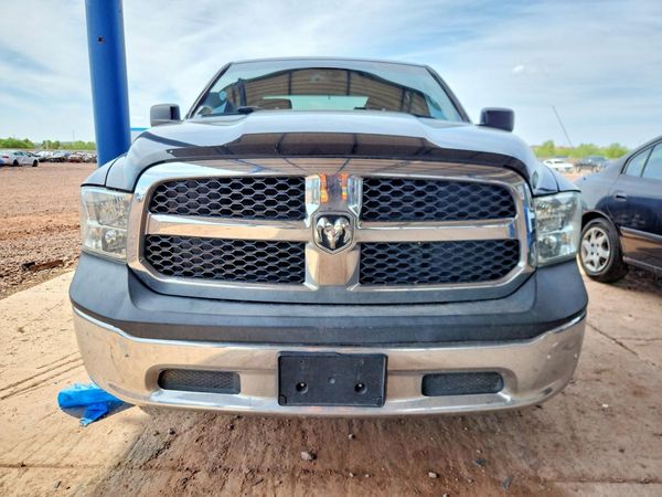2018 RAM 1500 ST